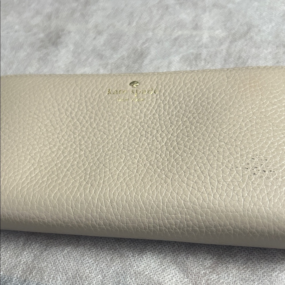 Authentic Kate Spade Beige Leather Accessory